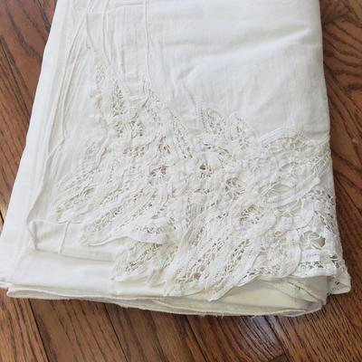 Vintage Linens & Napkins, Placemats & More (D-KD)