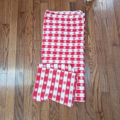 Vintage Linens & Napkins, Placemats & More (D-KD)