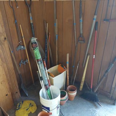 Sale Photo Thumbnail #120: You get all in the pictures. Take to long to list everything.  If you work or garden in the yard this lot is for you.