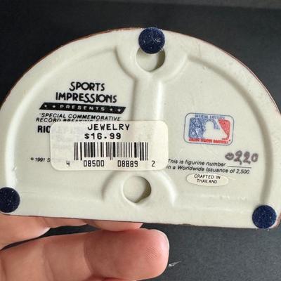 Ricky Henderson Sports Impressions Figurine 224/2500