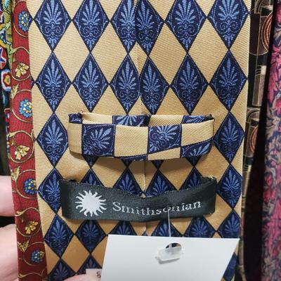 24 Museum Collection Ties and More (HC-KD)