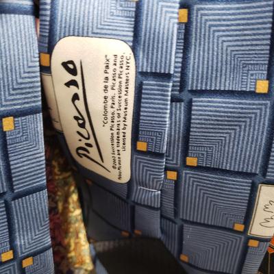 24 Museum Collection Ties and More (HC-KD)