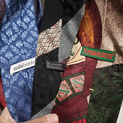 Carhart, Columbia Leather Belts and Silk Ties (HC-KD)