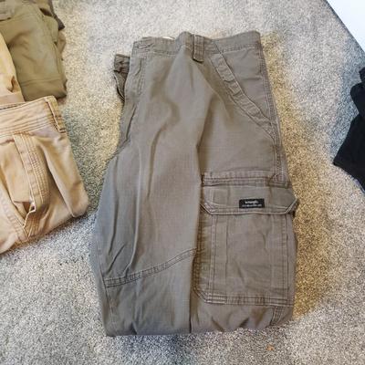 Men's Wrangler, Levi, Bass Pants and Shorts-36"+ (GB-KD)