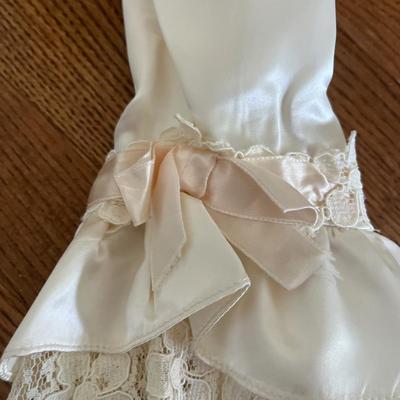 Vintage Satin and Lace Wedding Dress and Veil (HC-BC)