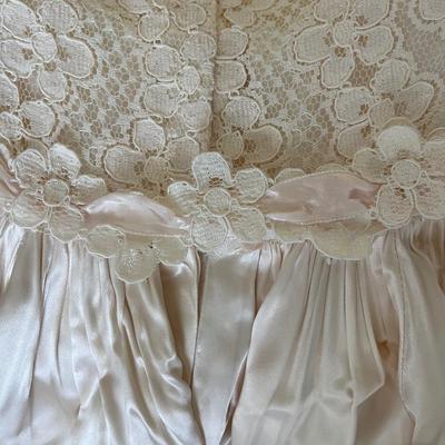 Vintage Satin and Lace Wedding Dress and Veil (HC-BC)