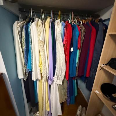 Sale Photo Thumbnail #128: Vintage women’s clothing, vintage hats, Vintage boxes, Vases, luggage, bookshelf