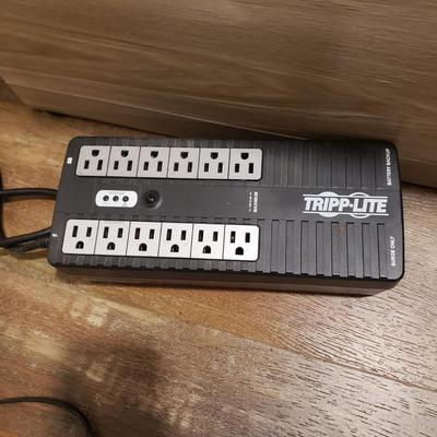 Dell OptiPlex 3020. ViewSonic Monitor, Logitech Keyboard/Mouse, Surge Protector (BLR-KD)