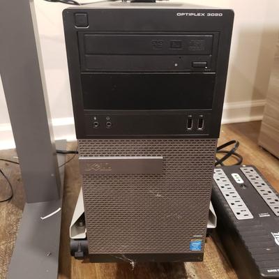 Dell OptiPlex 3020. ViewSonic Monitor, Logitech Keyboard/Mouse, Surge Protector (BLR-KD)