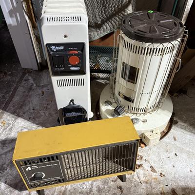 Sale Photo Thumbnail #208: 2 Electric & propane heater