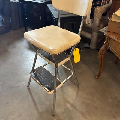 Sale Photo Thumbnail #48: Pricing is decided by the Auctioneer during the sale on Facebook Live*