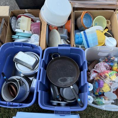 Sale Photo Thumbnail #287: Pans, linens, Tupperware, frames, light fixtures, toys, paper goods, bakeware, new lamp shades, new oak bathroom towel racks & more