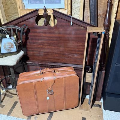 Sale Photo Thumbnail #301: Middle garage: bed, counter chair, currier & Ives hanging light, luggage, pottery vases, sewing machine, canopy, Formica kitchen table, dvd/cd stand, dishes, glassware, misc