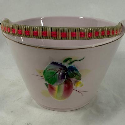 Sale Photo Thumbnail #82: In very good previously owned condition with original sticker attached.