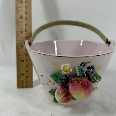 Sale Photo Thumbnail #84: In very good previously owned condition with original sticker attached.