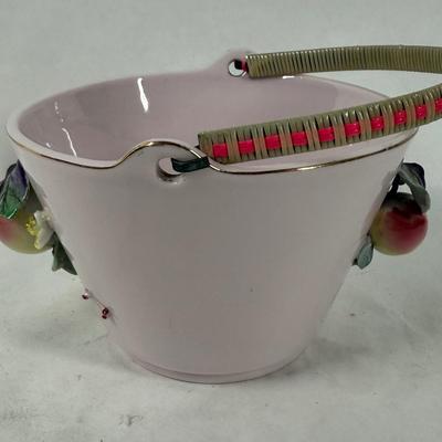 Sale Photo Thumbnail #81: In very good previously owned condition with original sticker attached.