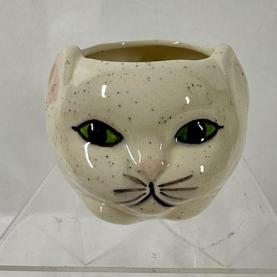 Sale Photo Thumbnail #101: In good previously owned condition.