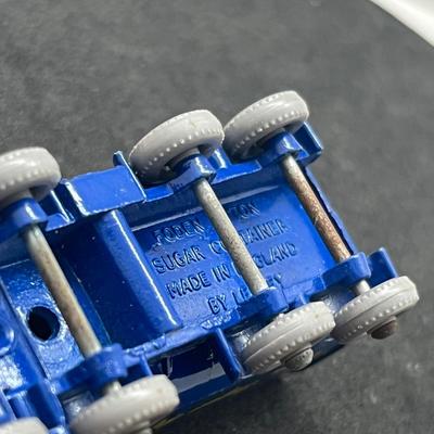 LOT 88: Vintage Lesney Matchbox Vehicles - Snow Trac, Sugar Container, Alvis Stalwart and Ford Heavy Wreck Truck