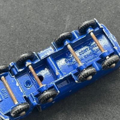 LOT 88: Vintage Lesney Matchbox Vehicles - Snow Trac, Sugar Container, Alvis Stalwart and Ford Heavy Wreck Truck