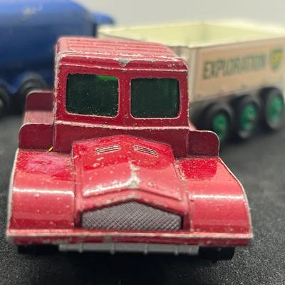 LOT 88: Vintage Lesney Matchbox Vehicles - Snow Trac, Sugar Container, Alvis Stalwart and Ford Heavy Wreck Truck