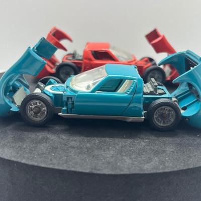 LOT 89: Vintage Solido Toy Cars - Lamborghini P400 Miuras