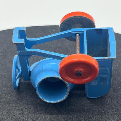 LOT 90: Vintage Lesney Matchbox Vehicles - Ford Tractor, Hay Trailer and More