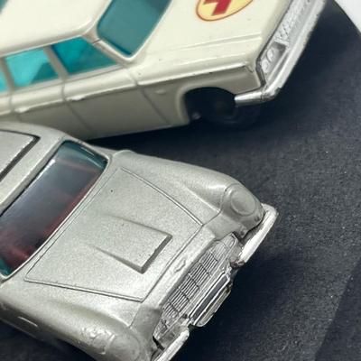 LOT 91: Vintage Husky Toy Vehicles - Sunbeam Alpine, Ford Camper, Guy Warrior Tanker, Ferrari Berlinetta, Ford Thunderbird and More