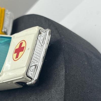 LOT 91: Vintage Husky Toy Vehicles - Sunbeam Alpine, Ford Camper, Guy Warrior Tanker, Ferrari Berlinetta, Ford Thunderbird and More