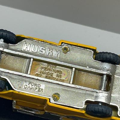 LOT 91: Vintage Husky Toy Vehicles - Sunbeam Alpine, Ford Camper, Guy Warrior Tanker, Ferrari Berlinetta, Ford Thunderbird and More