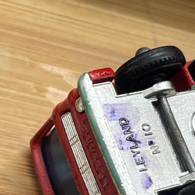 LOT 95: Vintage Lesney Matchbox Vehicles - Refuse Truck, Dumper Truck, Grit Spreading Truck, Tippax Refuse Collector and More