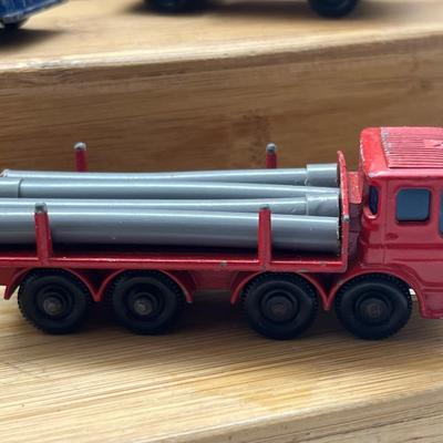 LOT 95: Vintage Lesney Matchbox Vehicles - Refuse Truck, Dumper Truck, Grit Spreading Truck, Tippax Refuse Collector and More