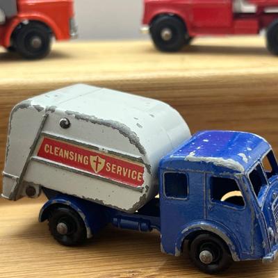 LOT 95: Vintage Lesney Matchbox Vehicles - Refuse Truck, Dumper Truck, Grit Spreading Truck, Tippax Refuse Collector and More