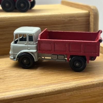 LOT 95: Vintage Lesney Matchbox Vehicles - Refuse Truck, Dumper Truck, Grit Spreading Truck, Tippax Refuse Collector and More