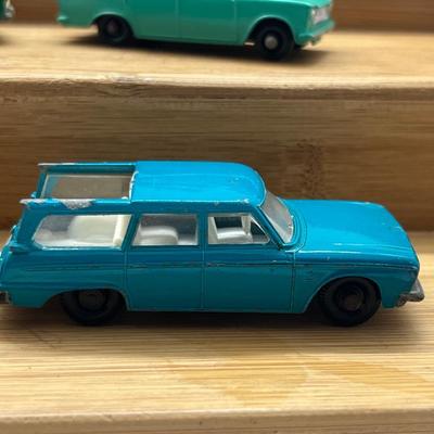 LOT 96: Vintage Lesney Matchbox Vehicles - Studebaker Lark Wagonaire, Fiat 1500, Cadillac Sixty Special and More