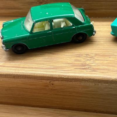 LOT 96: Vintage Lesney Matchbox Vehicles - Studebaker Lark Wagonaire, Fiat 1500, Cadillac Sixty Special and More