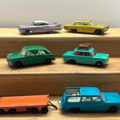 LOT 96: Vintage Lesney Matchbox Vehicles - Studebaker Lark Wagonaire, Fiat 1500, Cadillac Sixty Special and More