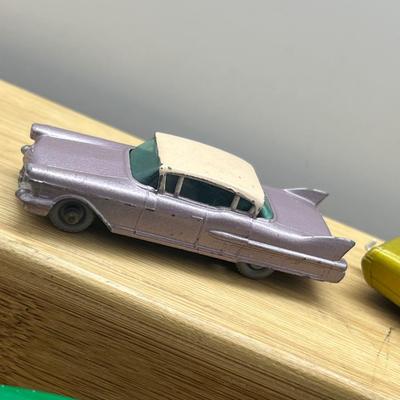 LOT 96: Vintage Lesney Matchbox Vehicles - Studebaker Lark Wagonaire, Fiat 1500, Cadillac Sixty Special and More