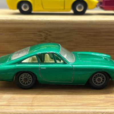 LOT 97: Vintage Lesney Matchbox Cars - Lamborghini Miura, Rolls Royce Silver Shadow, Ferrari Berlinetta, Iso Grifo, Rolls Royce Phantom...