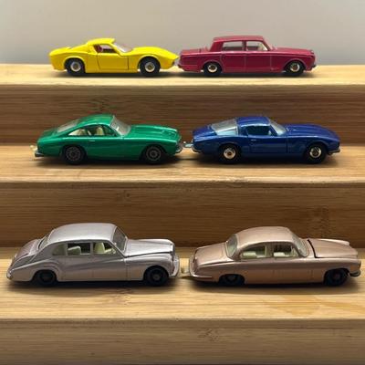 LOT 97: Vintage Lesney Matchbox Cars - Lamborghini Miura, Rolls Royce Silver Shadow, Ferrari Berlinetta, Iso Grifo, Rolls Royce Phantom...