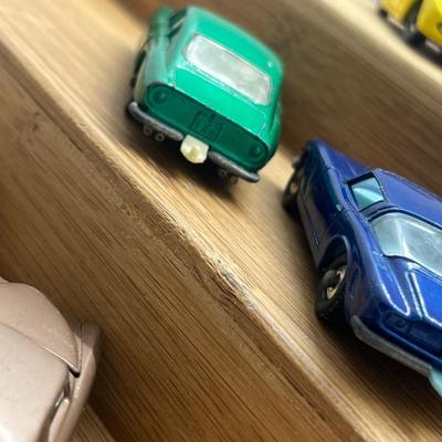 LOT 97: Vintage Lesney Matchbox Cars - Lamborghini Miura, Rolls Royce Silver Shadow, Ferrari Berlinetta, Iso Grifo, Rolls Royce Phantom...