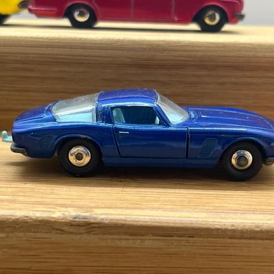 LOT 97: Vintage Lesney Matchbox Cars - Lamborghini Miura, Rolls Royce Silver Shadow, Ferrari Berlinetta, Iso Grifo, Rolls Royce Phantom...