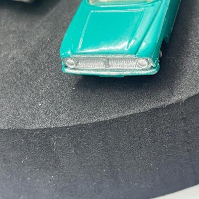 LOT 99: Vintage Lesney Matchbox Cars - Mercury, Two Ford Zodiac MK IV, Ford Zephyr, Ford Corsair