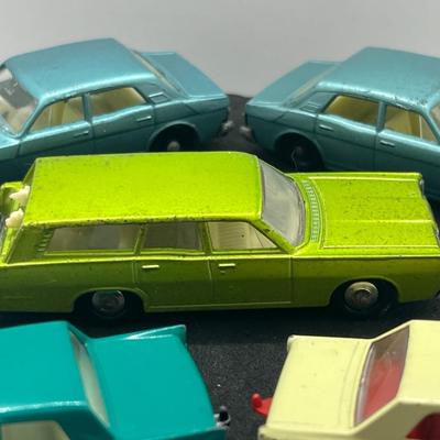 LOT 99: Vintage Lesney Matchbox Cars - Mercury, Two Ford Zodiac MK IV, Ford Zephyr, Ford Corsair