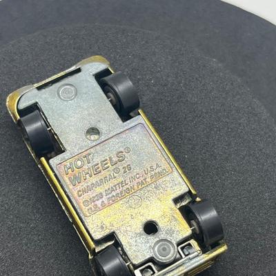 LOT 101: Vintage Redline Hot Wheels Chaparral 2G 1988 Mattel