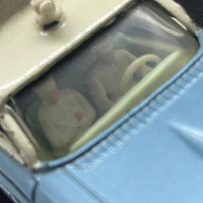 LOT 103: Vintage Dinky Toys Vehicles - Rolls Royce Phantom V and Superior Criterion