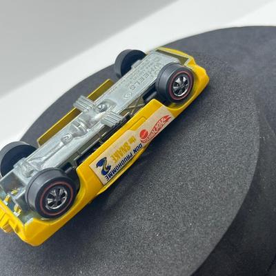 LOT 105: Vintage Redline Hot Wheels 1969 Yellow Enamel Snake USA Don Prudhomme Funny Car