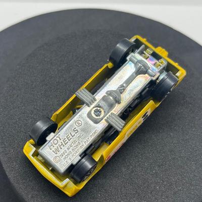 LOT 105: Vintage Redline Hot Wheels 1969 Yellow Enamel Snake USA Don Prudhomme Funny Car