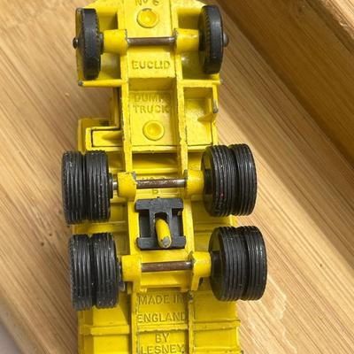 LOT 106: Vintage Lesney Matchbox Construction Vehicles - Caterpillar Bulldozer, Foden Cement Mixer, Foden Concrete Truck and More
