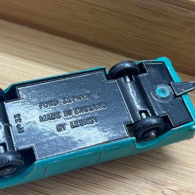 LOT 107: Vintage Lesney Matchbox Cars - Mercury Cougar, Ford Zephyr, Ford Cortina, Lincoln Continental and Ford Zodiac MK IV