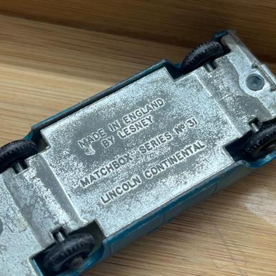 LOT 107: Vintage Lesney Matchbox Cars - Mercury Cougar, Ford Zephyr, Ford Cortina, Lincoln Continental and Ford Zodiac MK IV